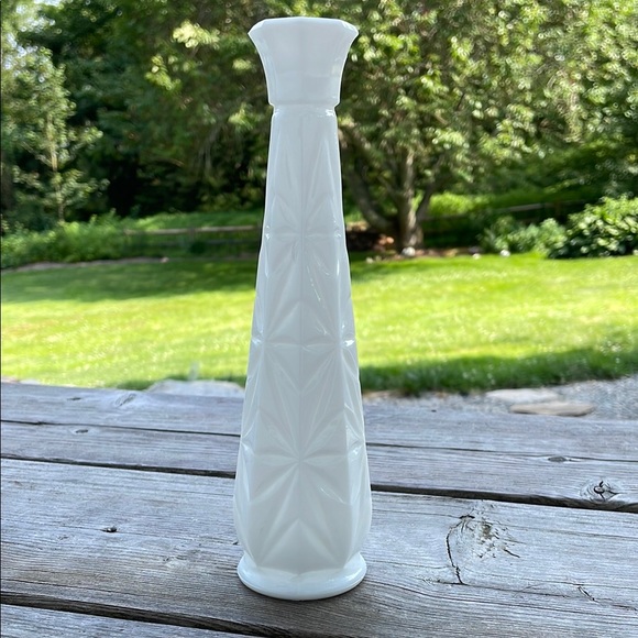 Mid Century Modern Fluted Milk Glass Vase - Picture 2 of 4
